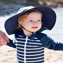 Load image into Gallery viewer, Sun protective hat.