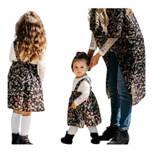 Load image into Gallery viewer, Floral Kids Suspender Skirt And  Matching Womens Duster