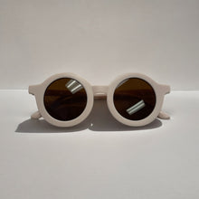 Load image into Gallery viewer, Classic Sunnies
