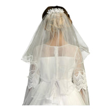 Load image into Gallery viewer, Communion/Formal veil for kids. Floral detail at top. Comb insert.