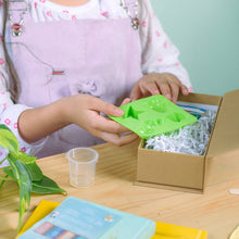 Load image into Gallery viewer, Kids DIY Glycerin Soap Kit